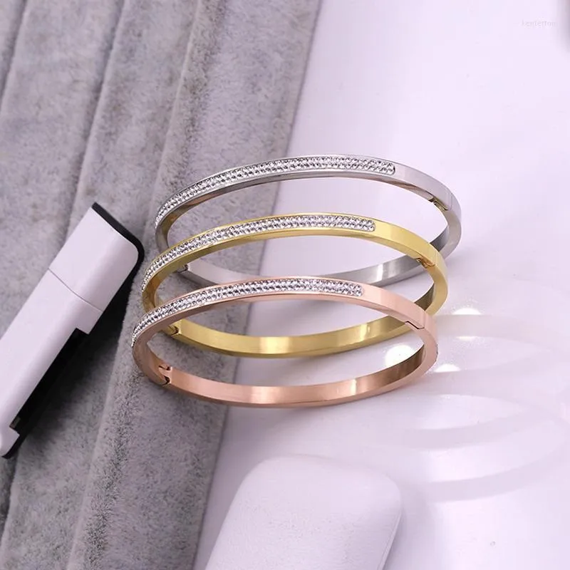 Pulseira de 4 mm de pulseira de shinestone de 4 mm Mulheres de aço inoxidável assistir com designer feminino personalize a mão Bandbangle Kent22