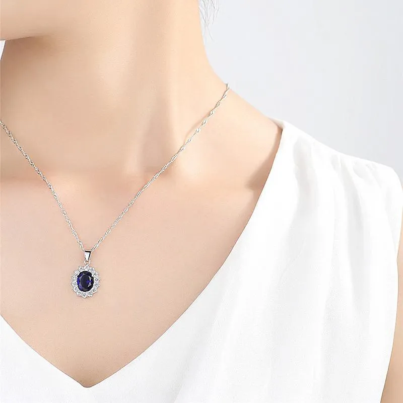 Colliers pendants en gros 10 Collier de zircon bleu classique Blue Crystal Lace Fashion Simple and Generous Ladies bijoux offendant