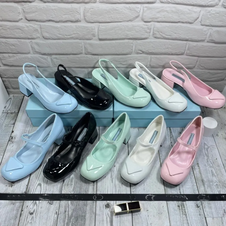 Vrouwen Mode Sandalen Ontwerpers Hakken Schoenen 4.5 CM Zwart Wit Roze Slipper driehoek retro Mary Jane Muilezels Platform Sandaal 35-40