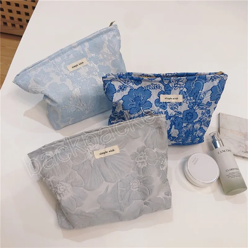 Blue Temperament Jacquard Cosmetic Bag Canvas Washing Bags Large Capacity Women Travel Cosmetic Pouch Make Up Storage Clutches