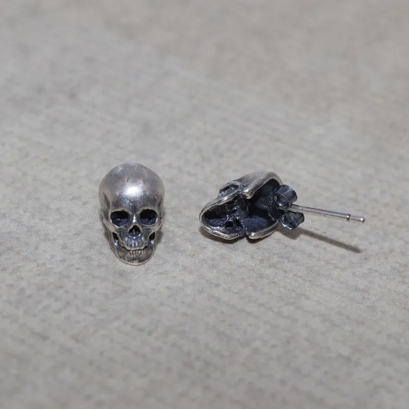 Bouteille d'oreille pour hommes et femmes Retro Silver Color Skull Boes Oreilles Goth Punk Personnalité de style foncé bijoux GiftStud