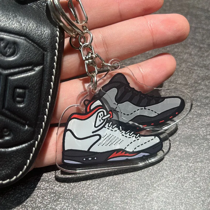 Keychain basketbalschoenen mode sport beroemdheden figuur auto rugzak hanger handtas sleutelhanger geschenken voor fans memorabilia