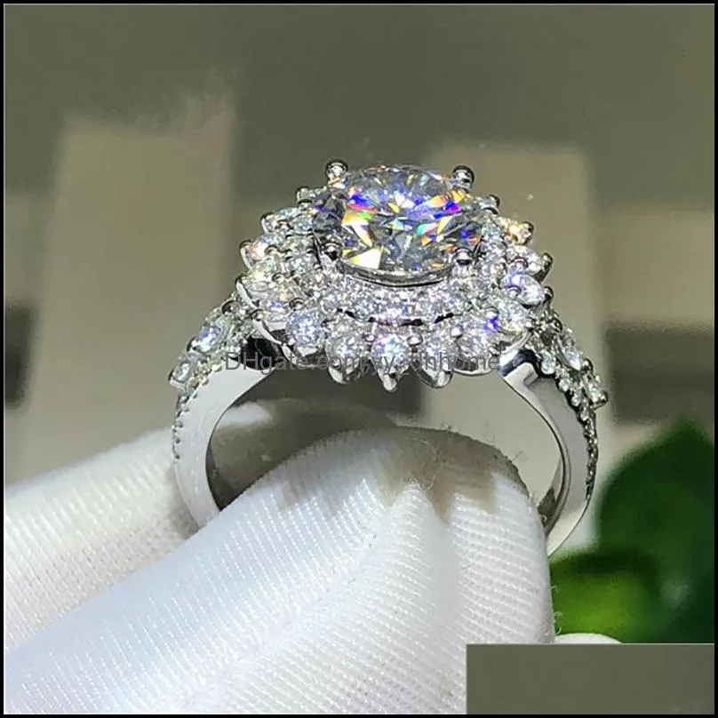 Silver Sunflower Shaped Women Wedding Rings Dazzling Crystal Zirconia Fashion Engage Proposal Ring Jewelry