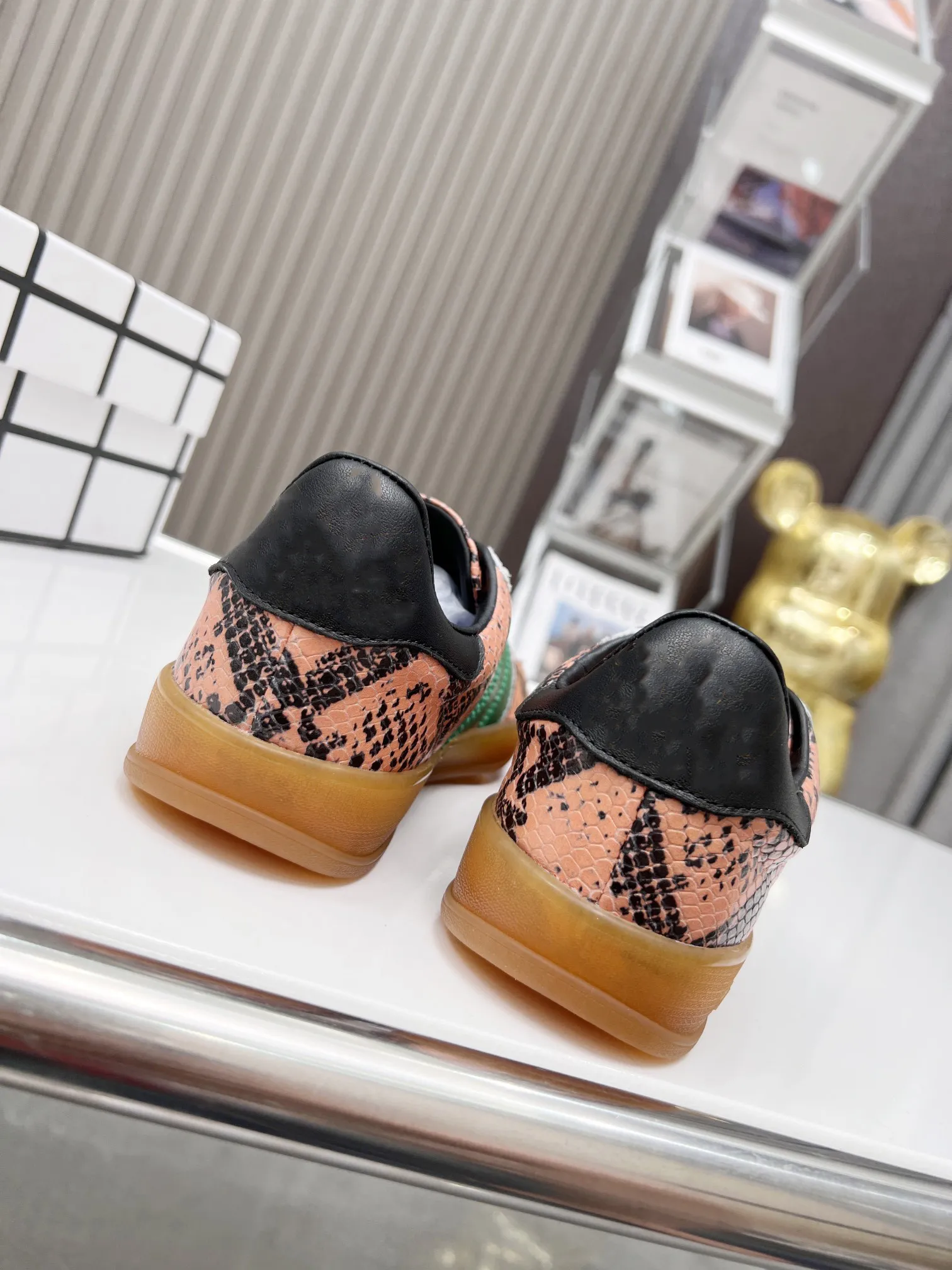 Repsneakers sales