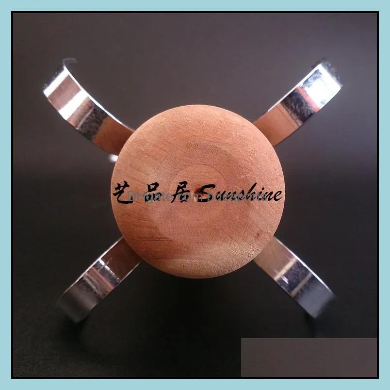 cedar belt spinner wooden hangers log color,no painting lenght:20.5cm wide:3.30cm weight:300g 4 or 6 Stainless steel hooks