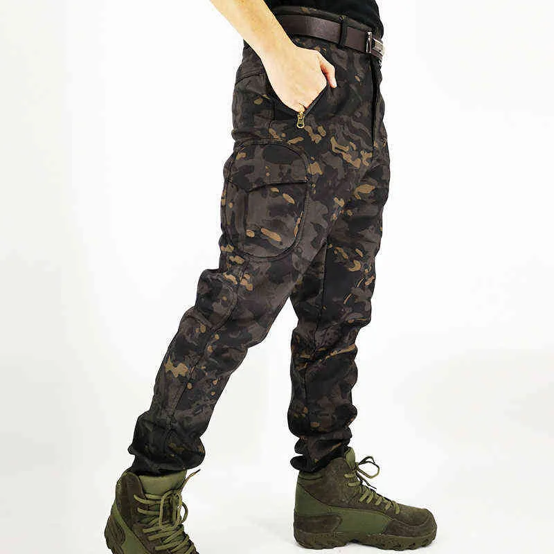 Pantalon cargo tactique imperméable pour hommes Peau Soft Shell Camouflage Combat SWAT Airsoft Paintball Armée Pantalon de travail militaire L220706