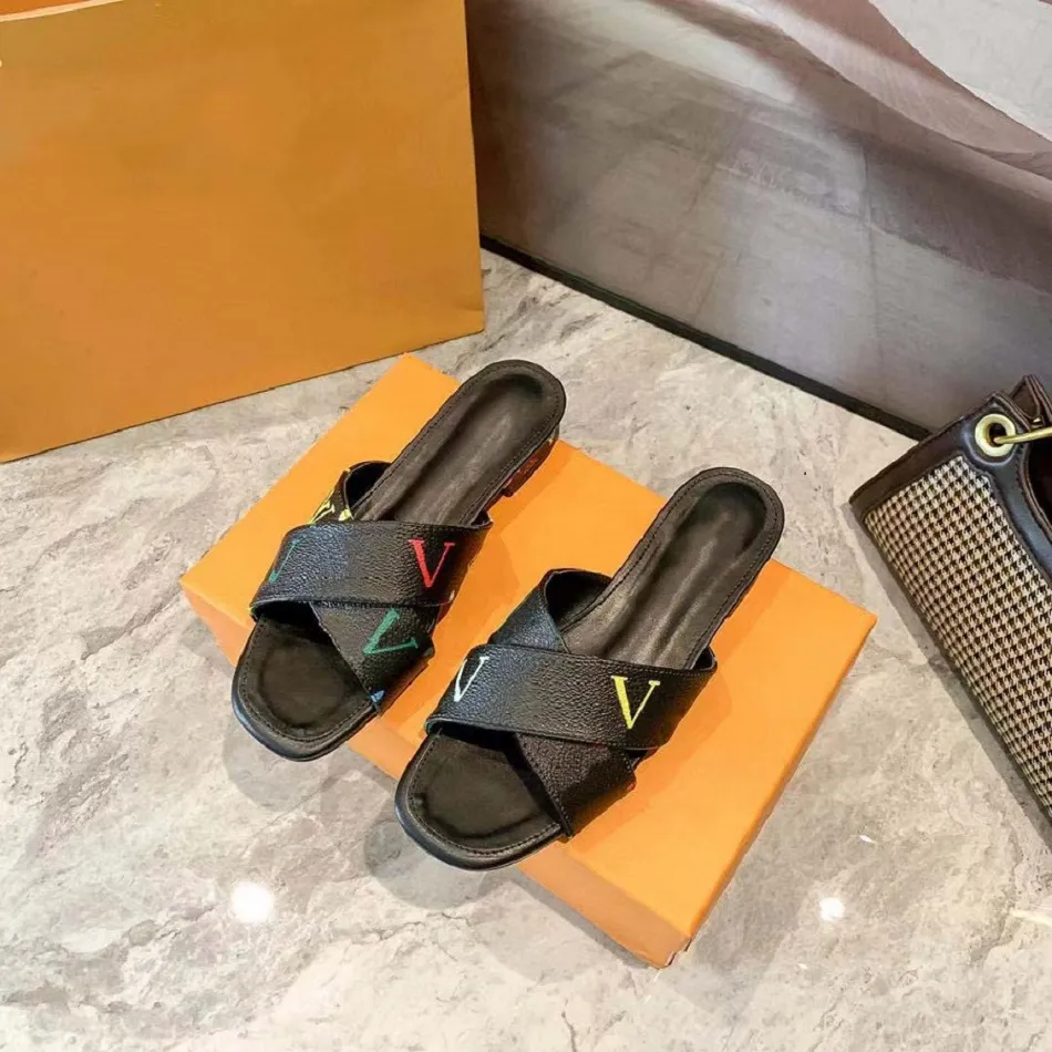 Designerskie pantofel Kampy luksusowe sandały marka