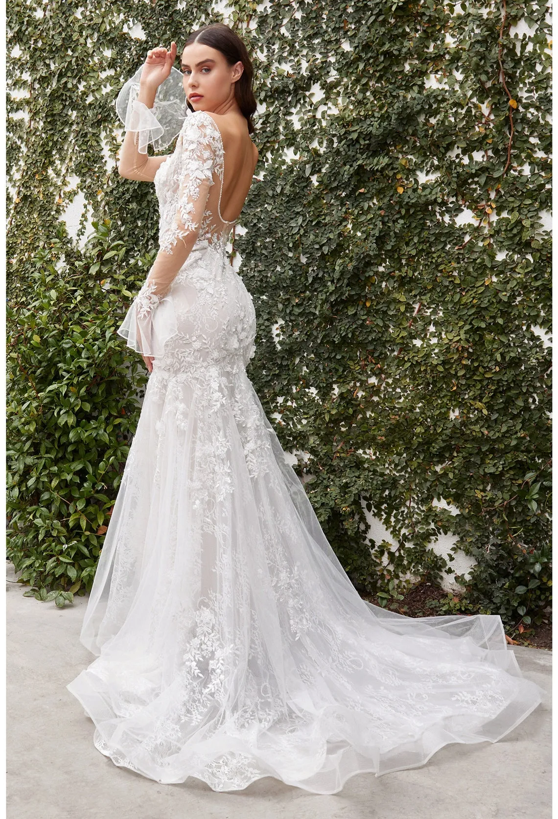 Bohemian Floral Lace Trumpet Fishtail Wedding Dress with Long Sleeves, Deep U-Back, V-Neckline, and Country Boho Style
