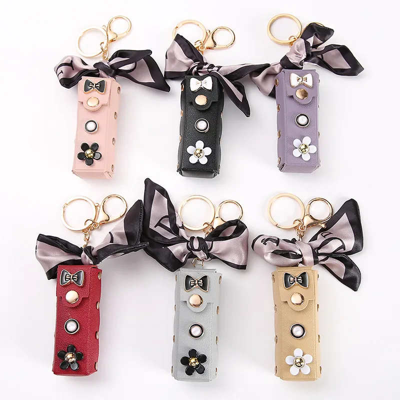 Designer Letter Key Chains Rings Silk Scarf Lipstick Keychains Accessories Fashion PU Leather Flower Pendant Charm Car Keyrings Holder Women Mini Bag Trinket Gifts