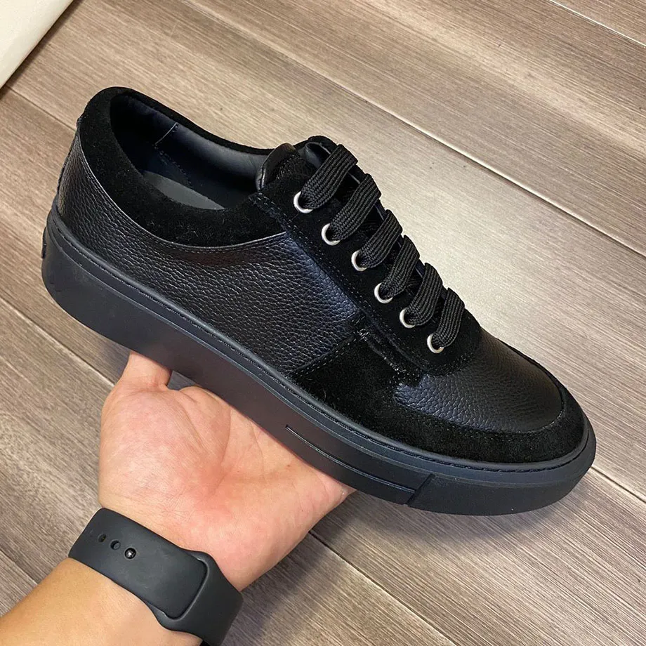 Zapatos de diseño de alta calidad para hombre, zapatillas de deporte de marca de lujo. La ayuda baja va todo el estilo del zapato de ocio de color.