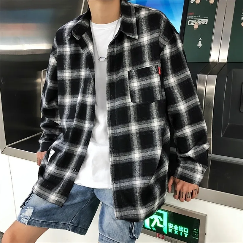 Flannel xadrez camisetas Homens streetwear Casual Versátil Outono Alta Qualidade Masculino Harajuku Oversized Retro Longa Blusas 220323