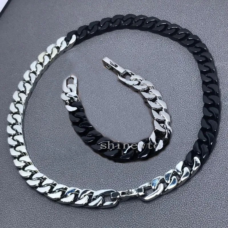 Europe America Fashion Men Hip-hop Silver Black-colour Hardwar Engraved V Initials Flower Pattern Thick Cuban Chain Links Necklace284E