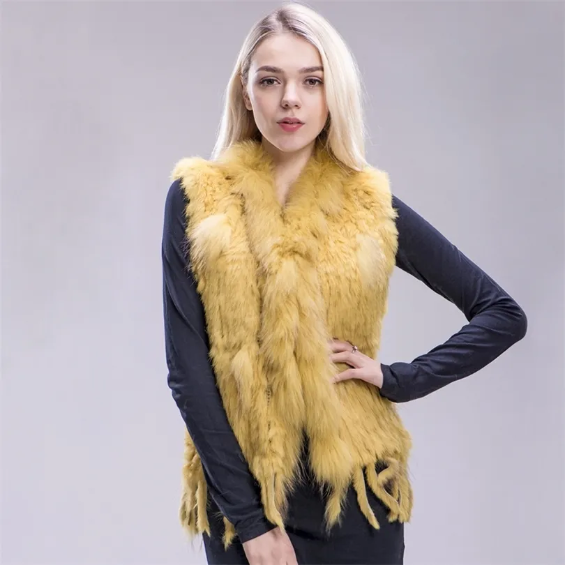 ZDFURS nouvelles couleurs femmes véritable manteau de fourrure de lapin véritable pompons col de fourrure de raton laveur gilet en gros drop shipping T200319