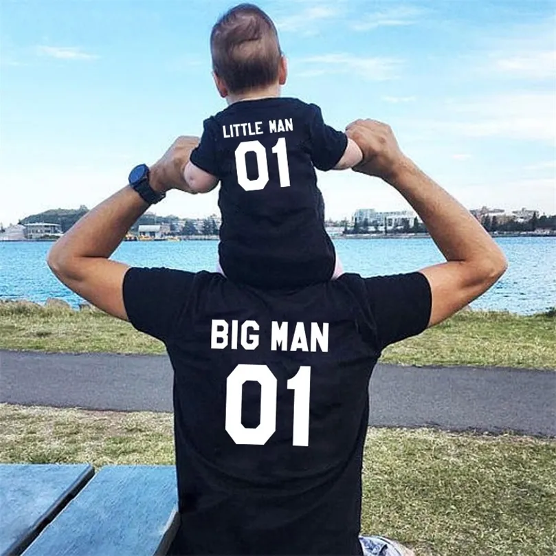 Familie bijpassende kleding mode grote kleine man t -shirt papa en ik outfits vader zoon papa babyjongen kinderen zomer kleding broers 220531