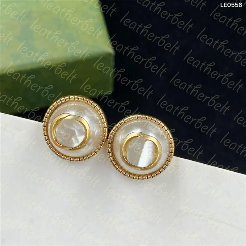 Classique perle oreille Chic Double lettre clous rétro plaqué boucle d'oreille fête d'anniversaire boîte à bijoux confort