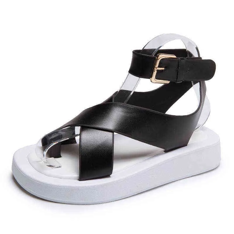 Sandals Female Rome 2022 Summer New Fashion Outdoor Opentoed Beach Shoes Casual Flat Nonslip Solid Color Sandalias De Mujer 220427