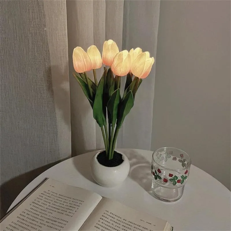 Lâmpadas de mesa Tulip Flower Light Led Night Lamp Desk Simulação Atmosfera Sala de estar El decoração Ornamentstable