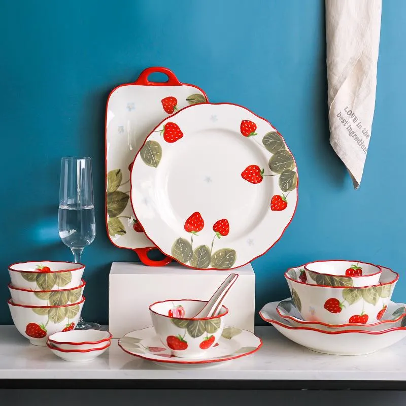 Dishes & Plates Strawberry Pattern Porcelain Kitchen Dinnerware Set Bowls Rice Soup Spoon Dish Plate Service For 4 Tableware