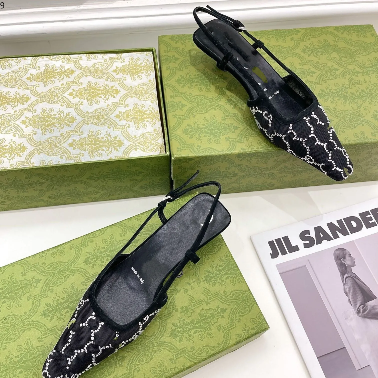 2022 LUXURY Damen G Slingback-Sandalen Pump Aria Slingback-Schuhe werden in schwarzem Mesh mit funkelndem Kristallmotiv präsentiert Schnallenverschluss hinten Größe 35-41 KMKJ6866