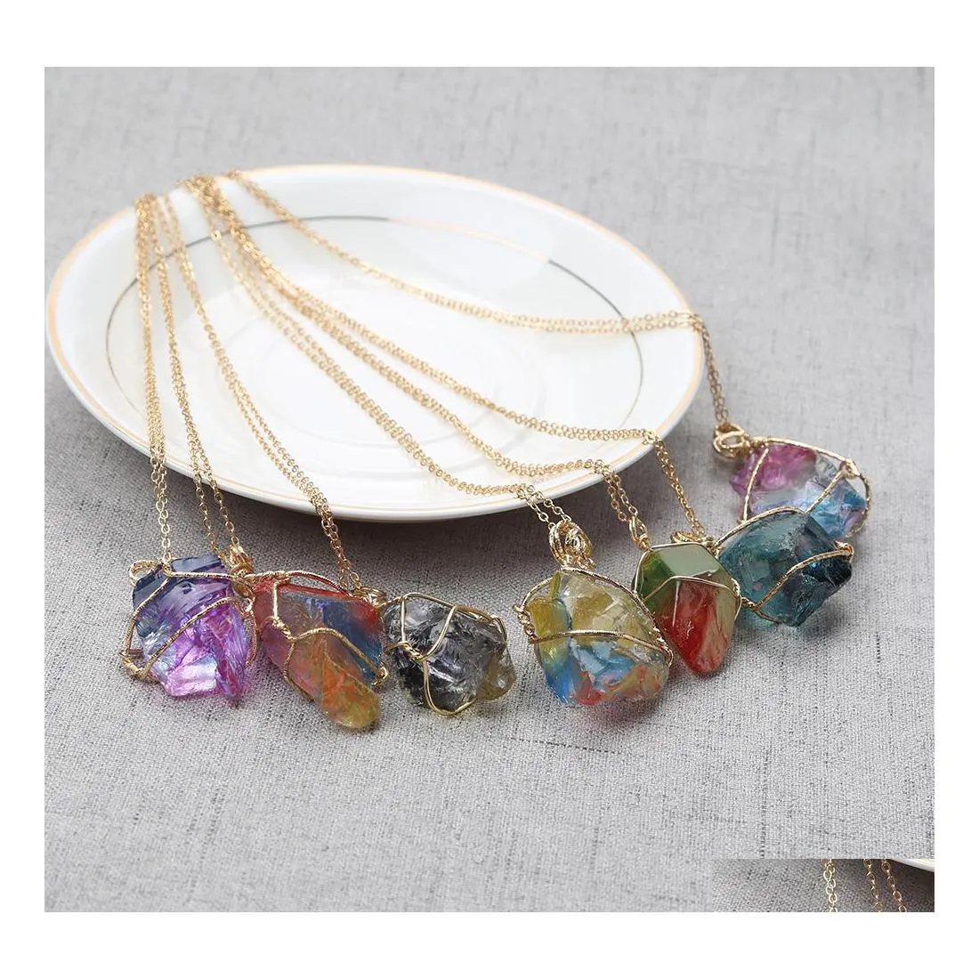 ペンダントネックレスかわいい天然石チャクラロックネックレスIrregar Rainbow Stones Gold Chain Quartz Hjewelry Drop Delivery Jewelry P Dhxwn