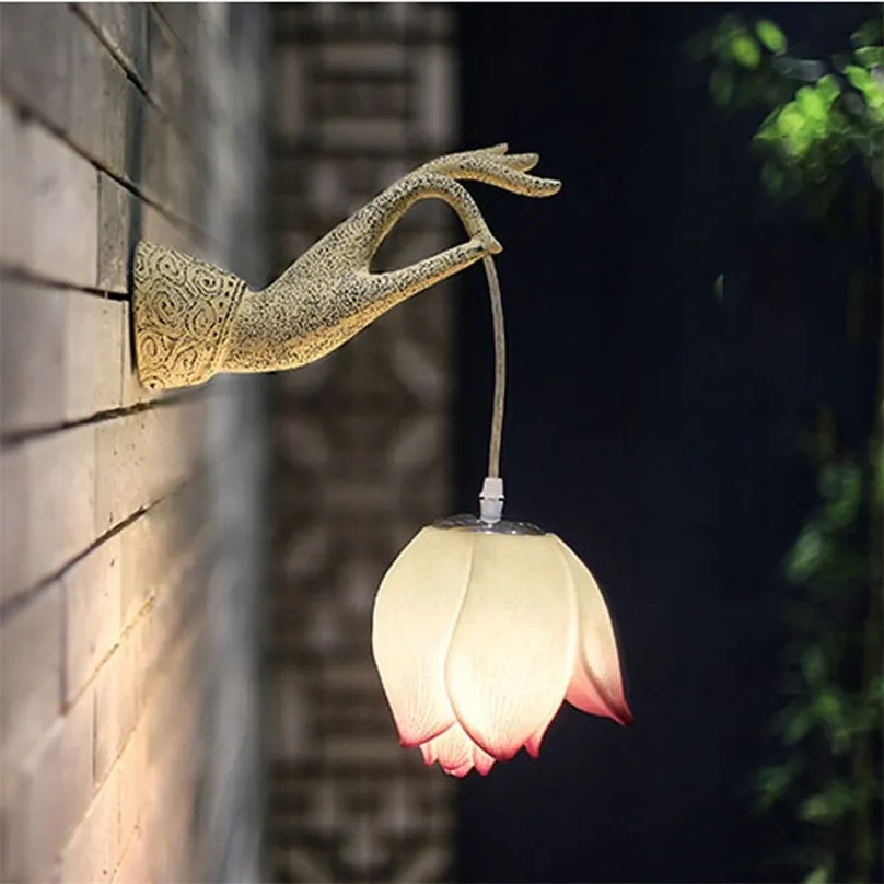 Modern Chinese Lotus Creative Art Hallway Corridor Left High Hands Lamp Decoration Bra Tehouse Courtyard Wall Light 220707