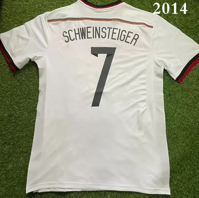 Alemania 2014 Soccer Jerseys Retro Vintage Classic Matthaus Voller Klingsmann Schweinsteiger Camisetas Shird Kits Men Maillots de Football Jersey