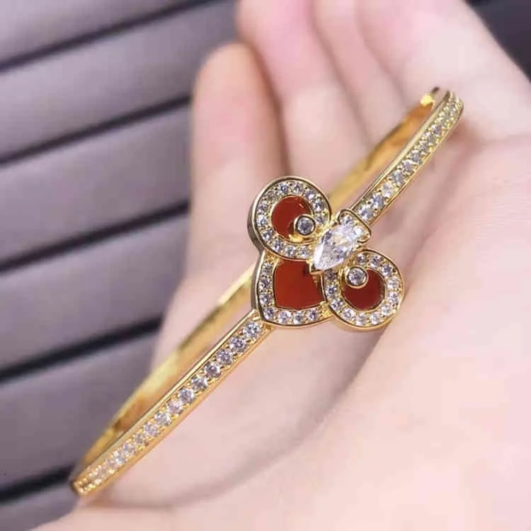 Ny T Home Red Agate Key Armband Female Chinese Lucky Chalcedon Iris Flower Diamond Lovers