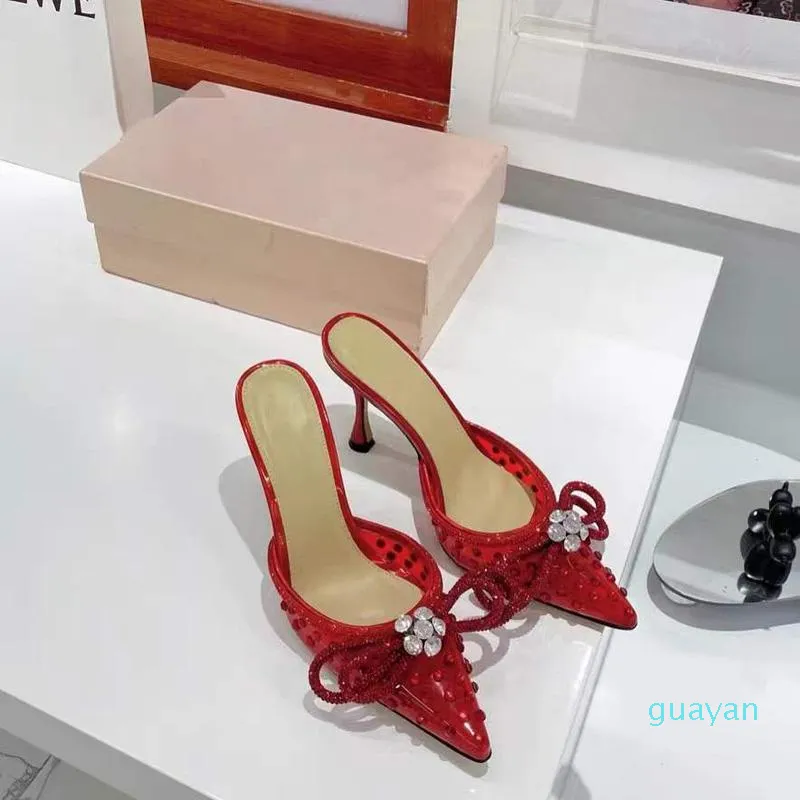 Designer Crystal-embellished PVC Transparent Bowpointed High-Heeled Shoes 9,5 cm Rhinestone Party Shoes Sandaler för Women Slipper