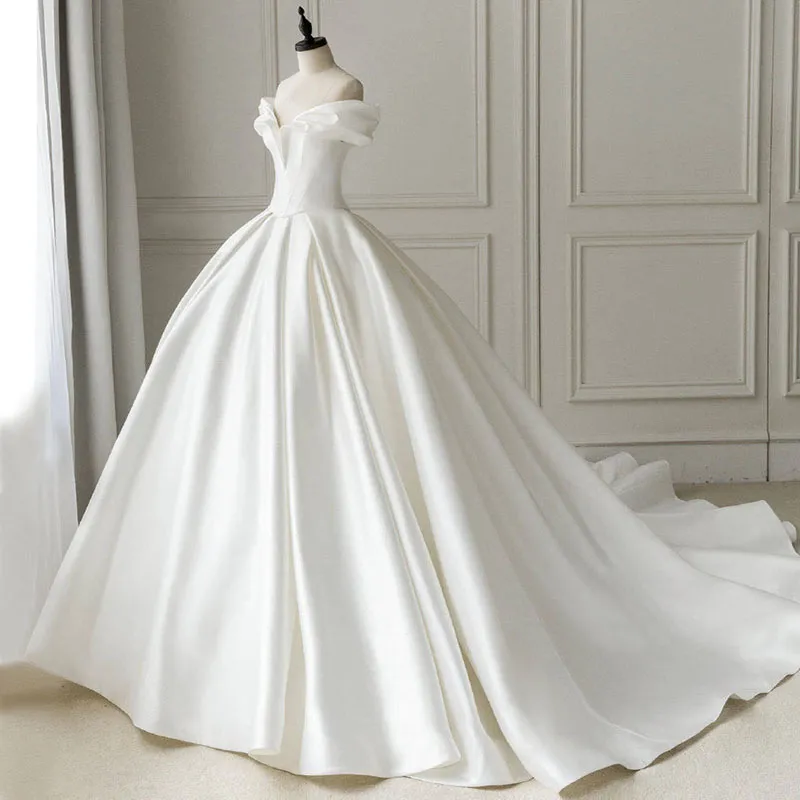 2022 Abiti da sposa a linea con abiti da sposa senza maniche Wed Mariage Dress French Satin Tail Vestidos de Novia Robe de Mariée