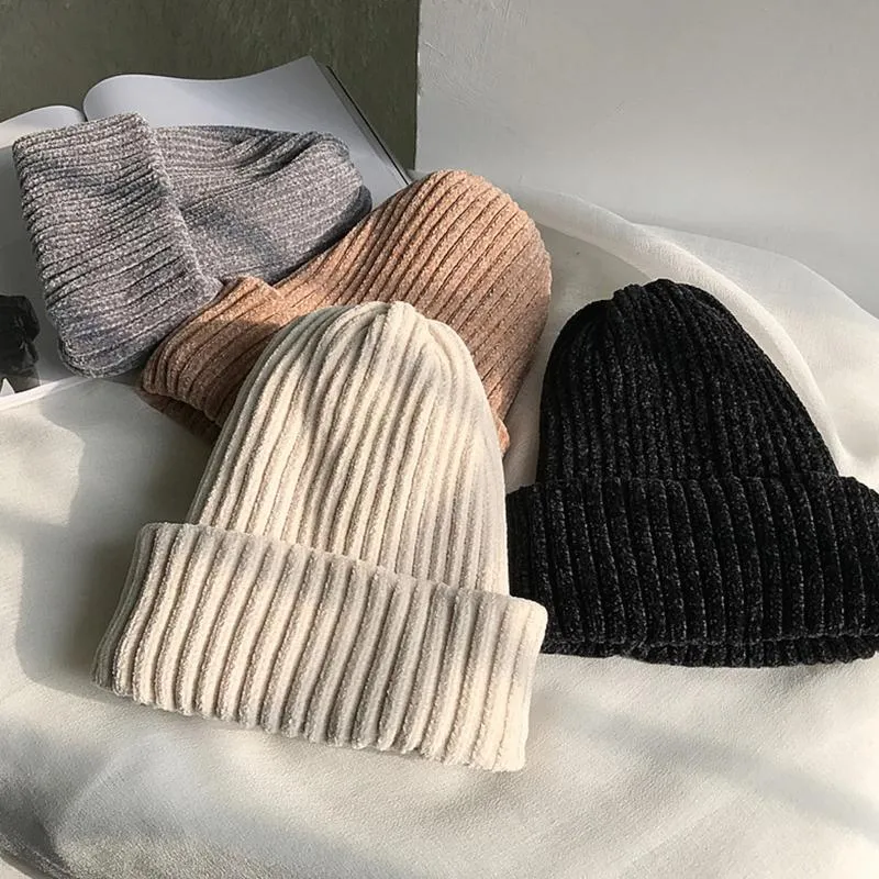 Berets Women Winter Double Layer Thicken Chenille Velvet Beanie Hat Ribbed Knitted Simple Solid Color Cuffed Skull Cap Ear WarmerBerets