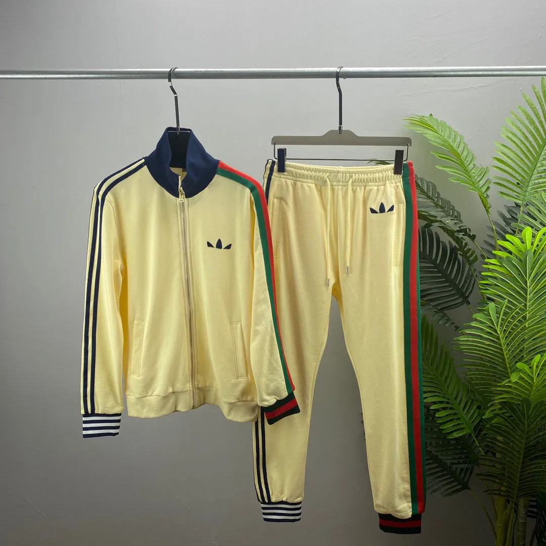 Adidad Gazelle Tracksuits 럭셔리 adiddas gazelle 재킷 맨 모토 코트 디자이너 GG 외부 운전복 스타일 패션 남자 adidad gazelle 4712