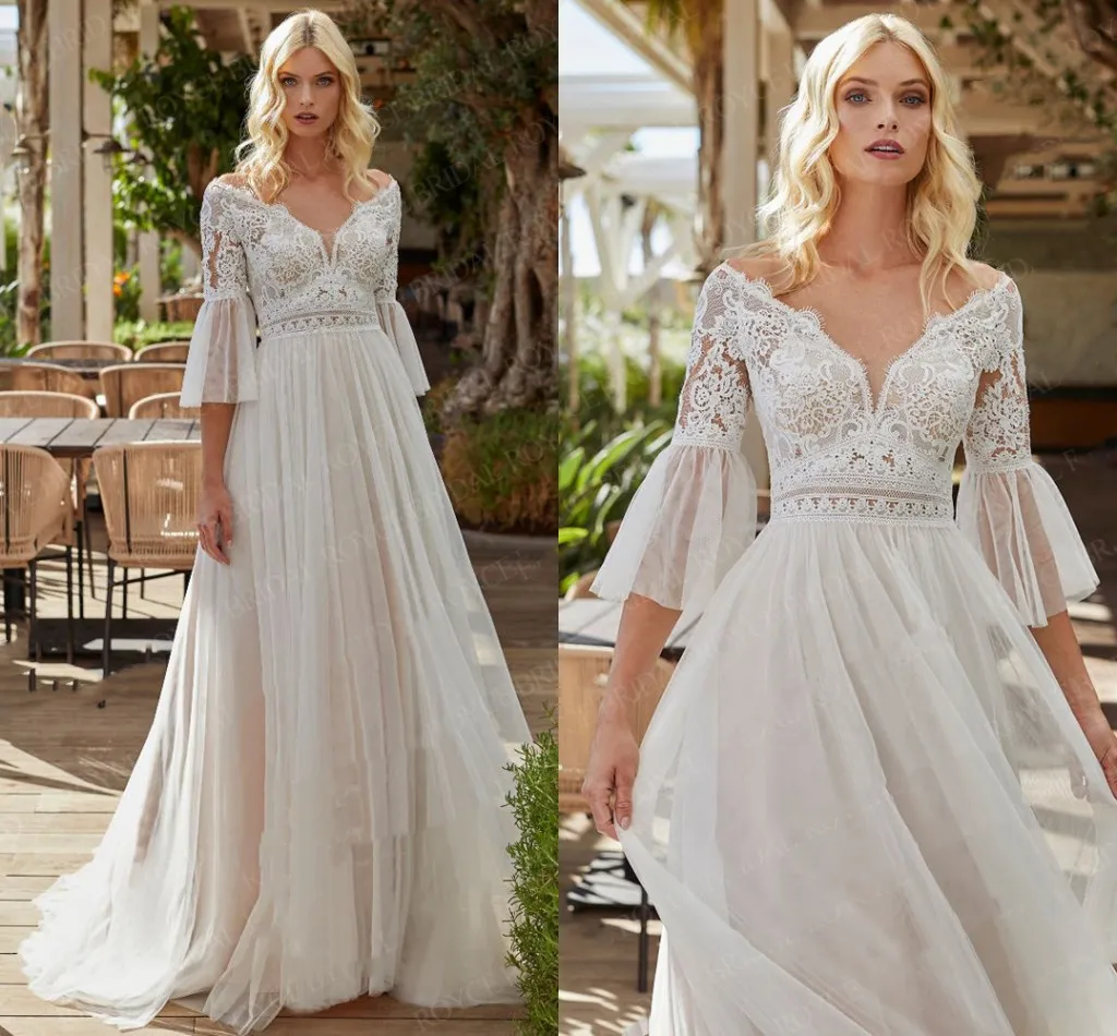 Robes de mariée en dentelle de tulle de plage vintage avec manches de cloche en tulle élégantes robes de mariée en dentelle bohème à encolure en V robe de casamento