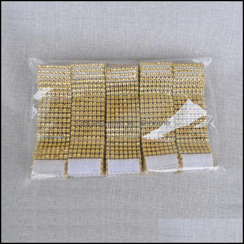 Wholesale- Wholesale 100Pcs/Set Plastic Rhinestone Wrap Golden Color Napkin Ring Napkin Chair Buckle Hotel Wedding Supplies Home