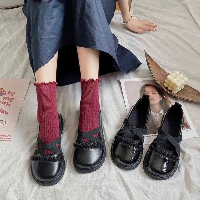 Обувь обувь милая черная Мэри Джейн Балет Женщины повседневное комфорт ретро -туалеты Патентная кожа Дизайнерские платформы круглое ноги.