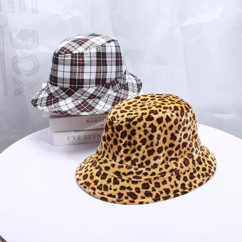 Cappelli a tesa avara 2022 Moda Donna Uomo Stampa leopardata Cappello jazz Unisex Vintage Trilby Cap Wide Felt Fedora con cintura