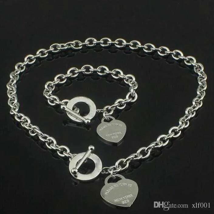 Hot Sell Birthday Christmas Gift 925 Silver Love Halsband Armband Set Wedding Statement Smycken Heart Pendant Halsband Bangle Set 2 In 1