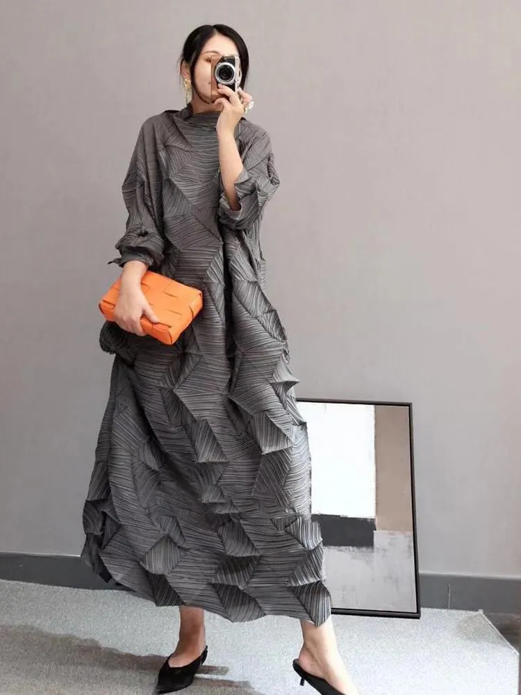 Casual Dresses Miyake Pleated Dress 2023 Summer Designer Oregelbundna veck Loose Women Clothing