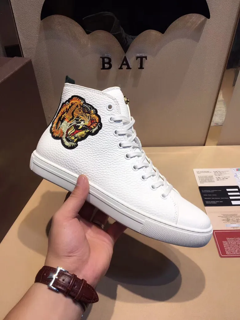 Gucci leather high shop top with snake