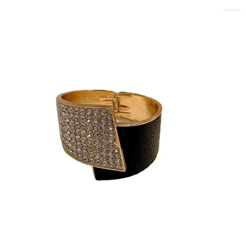 Catena a maglie Moda americana europea Bracciali semplici per le donne Forme geometriche Bracciale Bling Gioielli in metallo Fascino Abbigliamento Pulseira A Trum