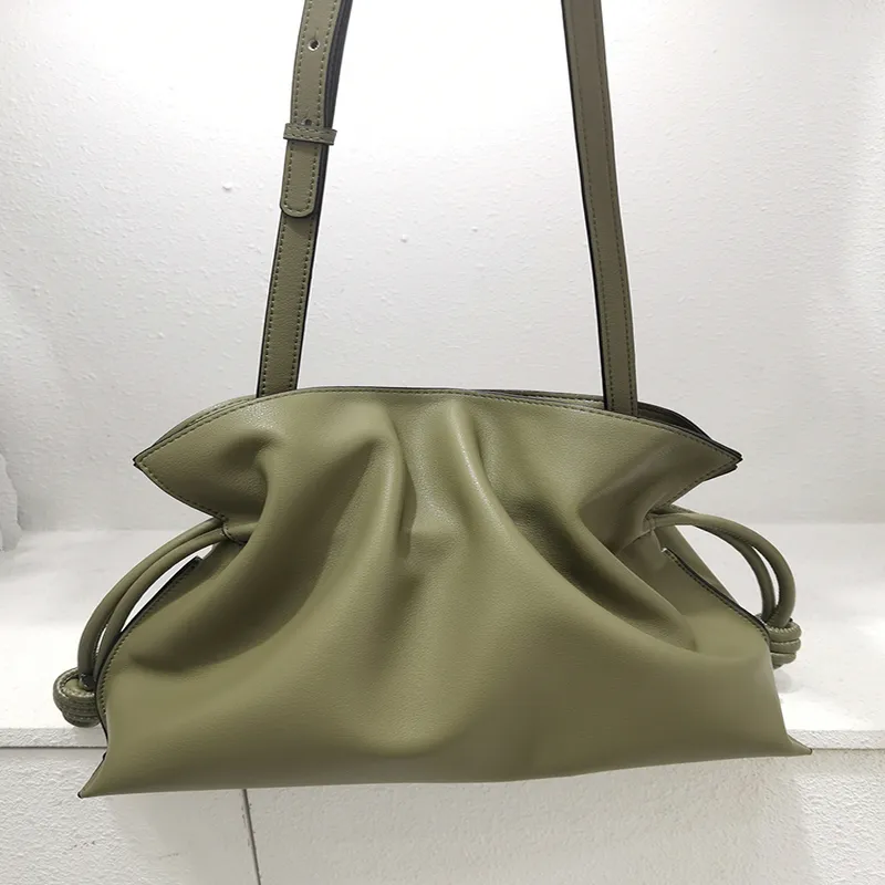 2022 Luxus Frauen Aus Echtem Leder Tasche Kalbsleder Eimer Tasche Reine Farbe Designer Echte Schulter Tasche Für Dame Einfache Mode 220723