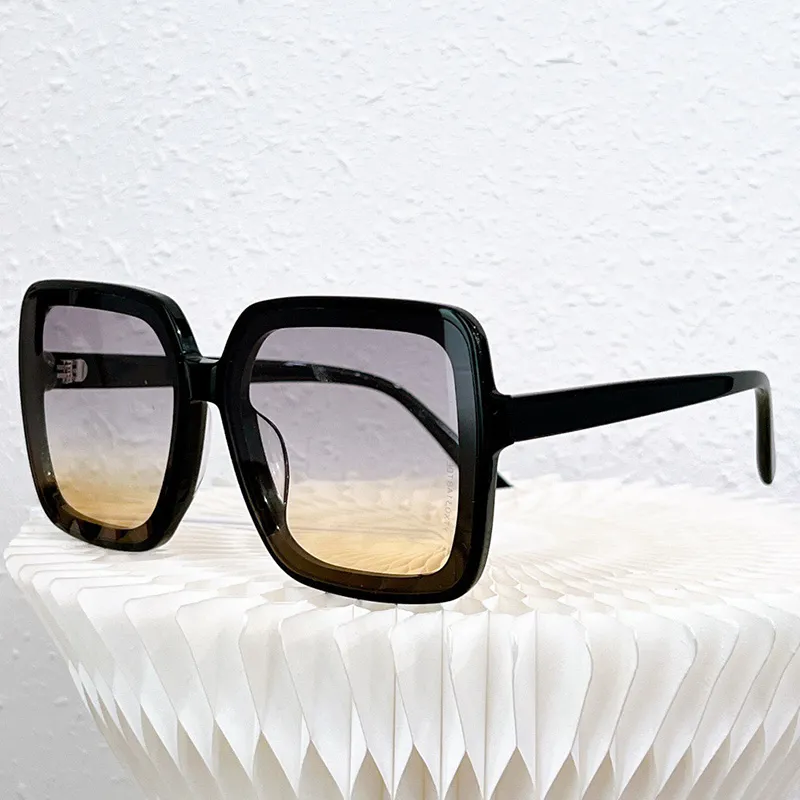Populära män Ladies Square Luxury Designer Solglasögon 0579 Trendig strand utomhus UV -skydd Toppkvalitet med originallåda