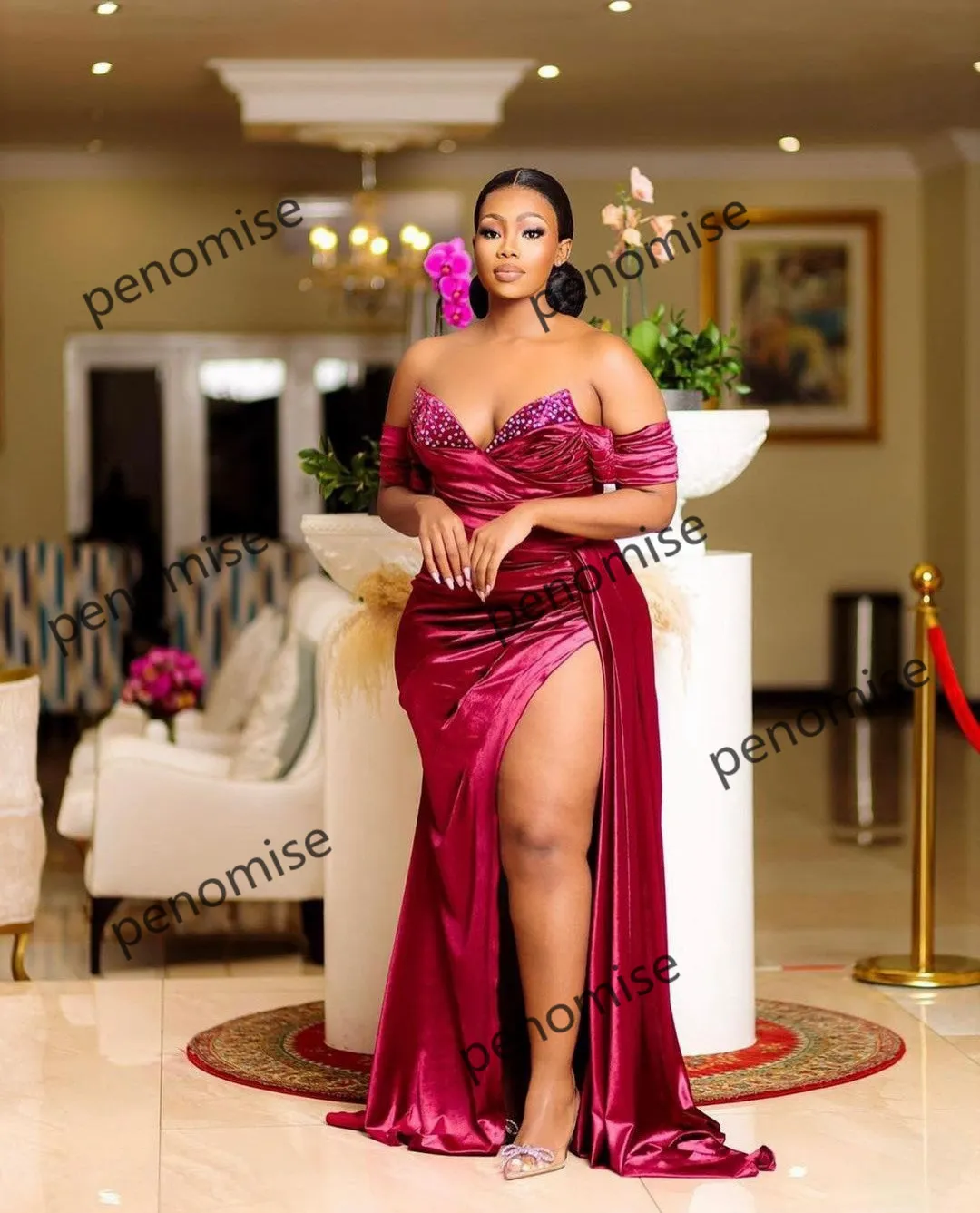 Elegant robe de soiree de pliage en satin haute fente bordeaux Robes de bal personnalisables