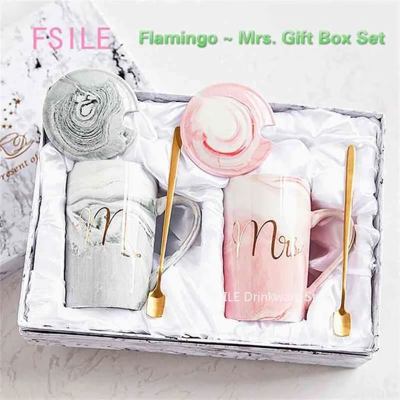 FSILE MARBLE Mönster Guldfälgens presentförpackning Set kaffepar Kvinnor Flamingo Cup Ceramic med handceremonin 210409