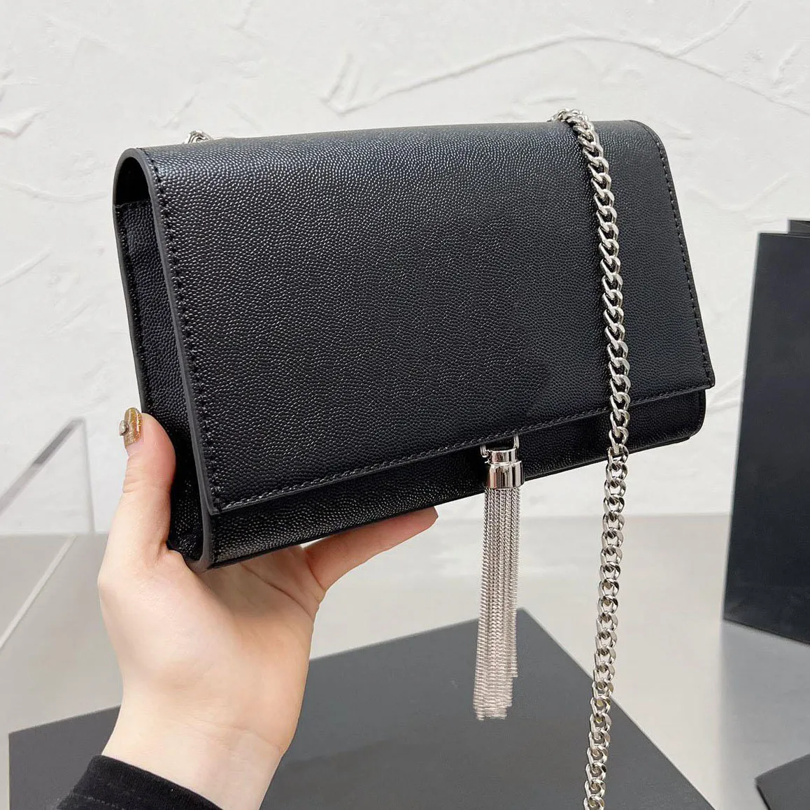 Kate chain wallet with tassel in crocodile embossed shiny leather online