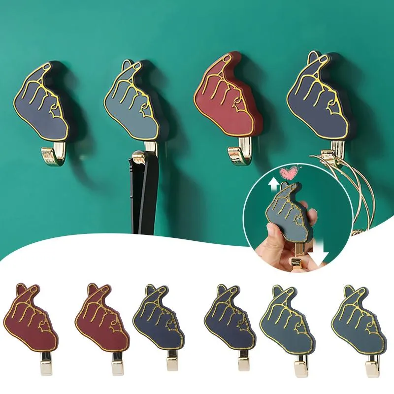 Hooks & Rails Creative Retractable Finger Heart Hook Punch-Free Sticky Cute Key Holder Clothes Hanger Home Decoration Light Luxury HooksHook