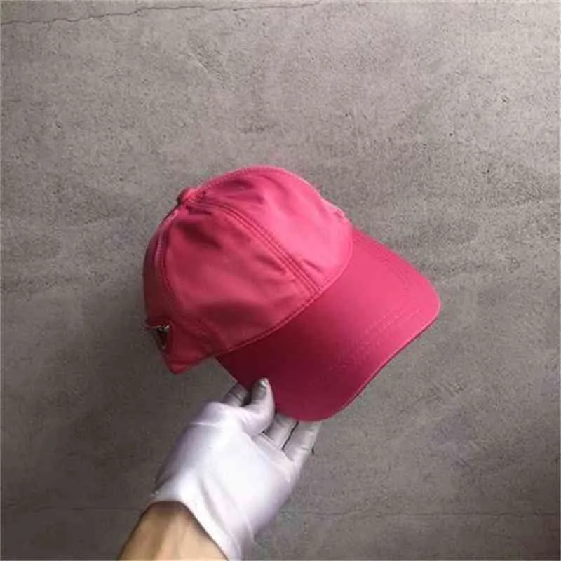 Triangular Waterproof Baseball Caps For Men And Women Designer