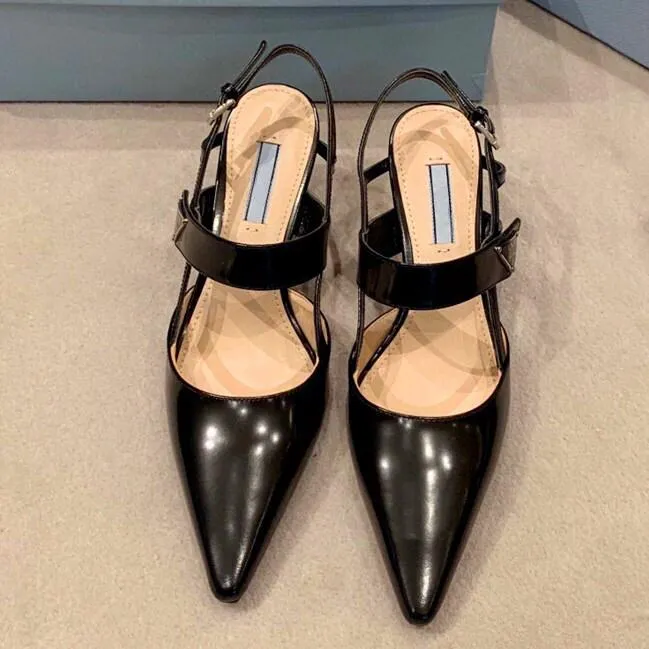 2023 جديدة للأزياء عالية الجودة النساء اللباس أحذية عالية الكعب الأسود الأبيض الأسود الأصلي نقطة أخمص القدمين مضخات عالية الجودة