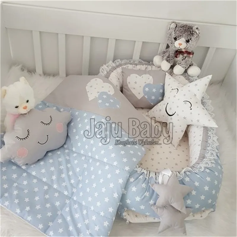 JAJU Baby Baby Blue Star Design Luxo Ortopédico Babynest e Bedding de 5 peças Conjunto de letras da mãe Cama de bebê portátil dormindo 220531