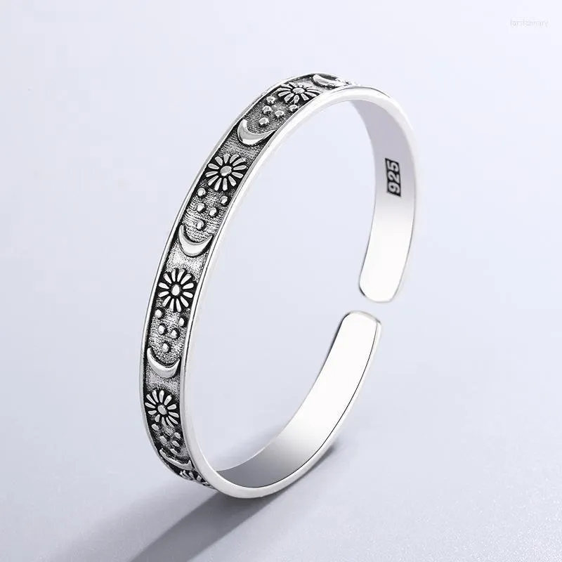 Bangle Retro Star And Moon Bracelets Silver Plated Jewelry Personality Sweet Flowers Exquisite Opening Bangles TYB115Bangle Lars22