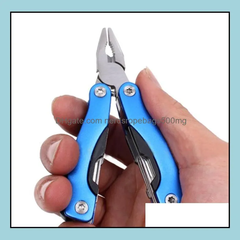 Small multifunctional pliers Mini gadget combination outdoor folding pliers RRA13017